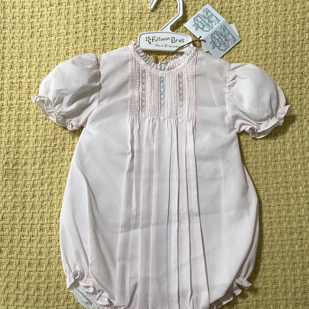 Feltman Bros Baby Girl 6-9M Pink Smocked Bubble Romper NWT Heirloom